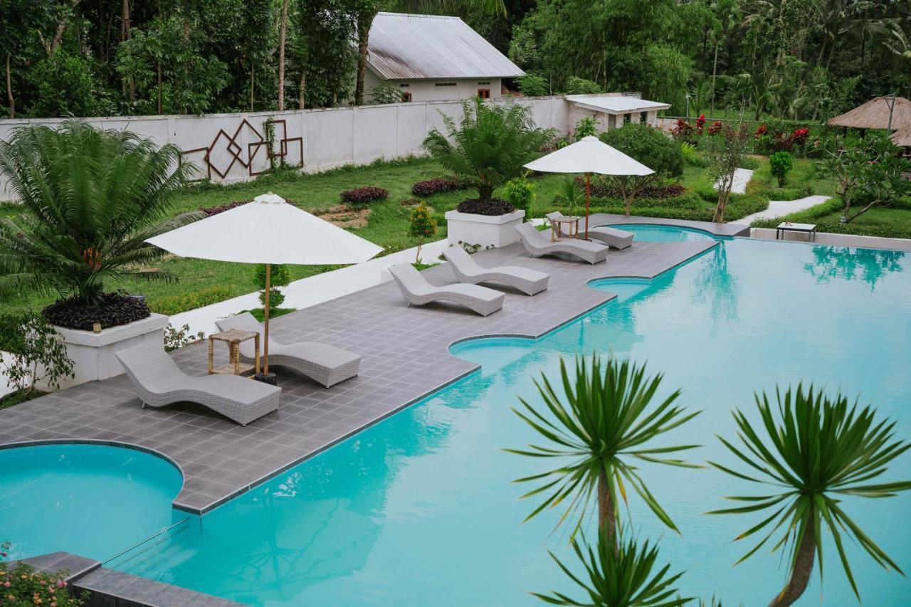 Nirvana Hotel Resort Tetebatu Extérieur photo