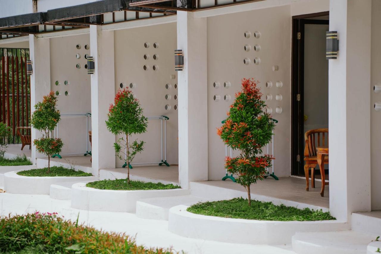 Nirvana Hotel Resort Tetebatu Extérieur photo