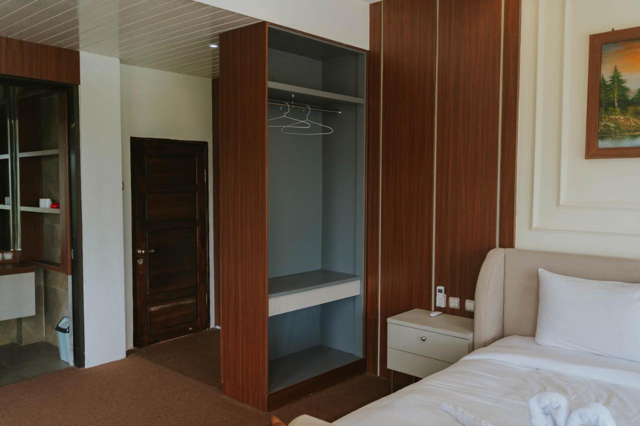 Nirvana Hotel Resort Tetebatu Extérieur photo