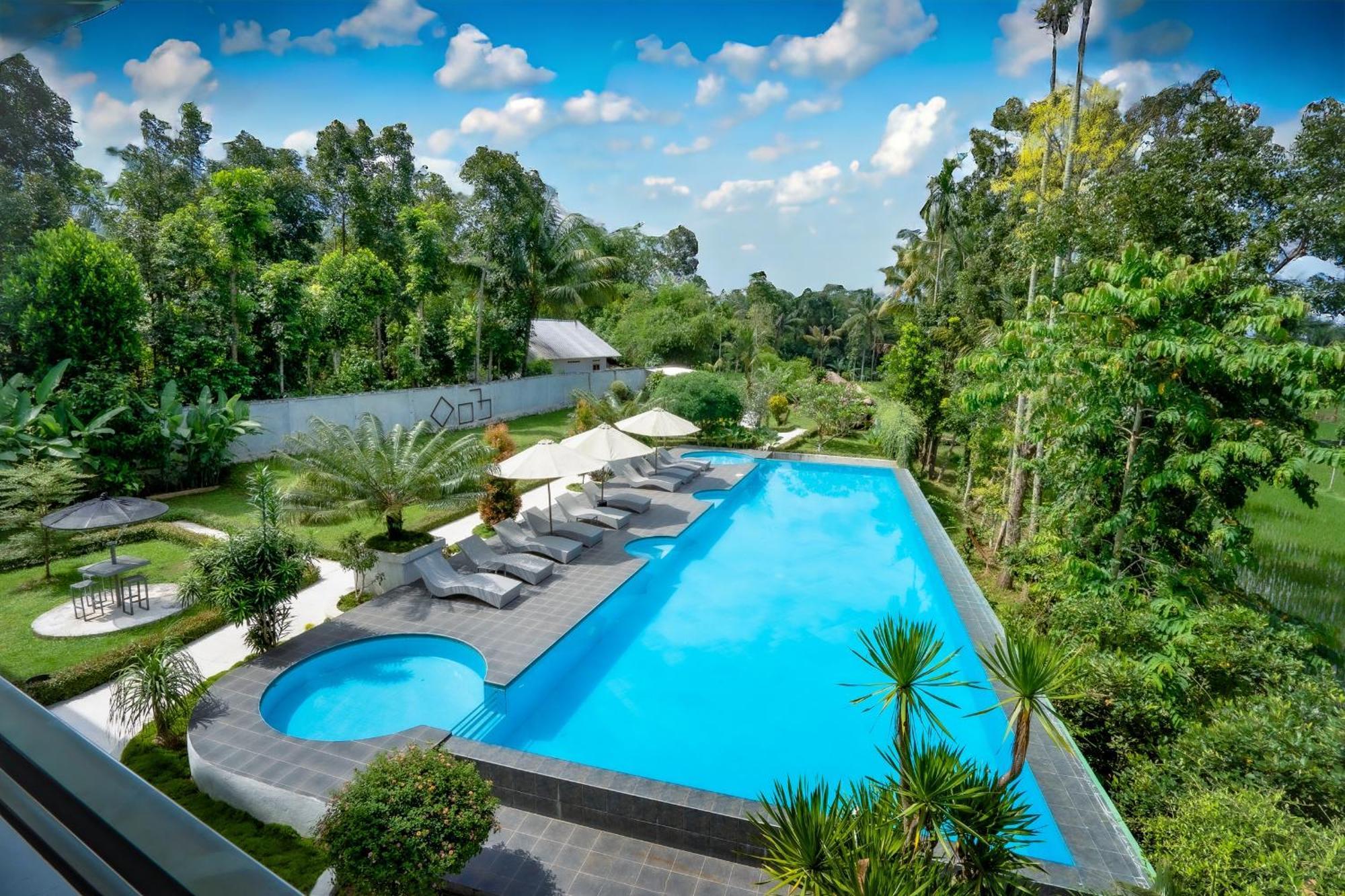 Nirvana Hotel Resort Tetebatu Extérieur photo