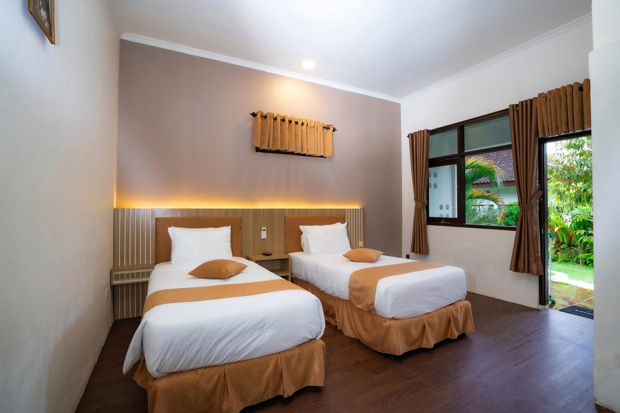 Nirvana Hotel Resort Tetebatu Extérieur photo