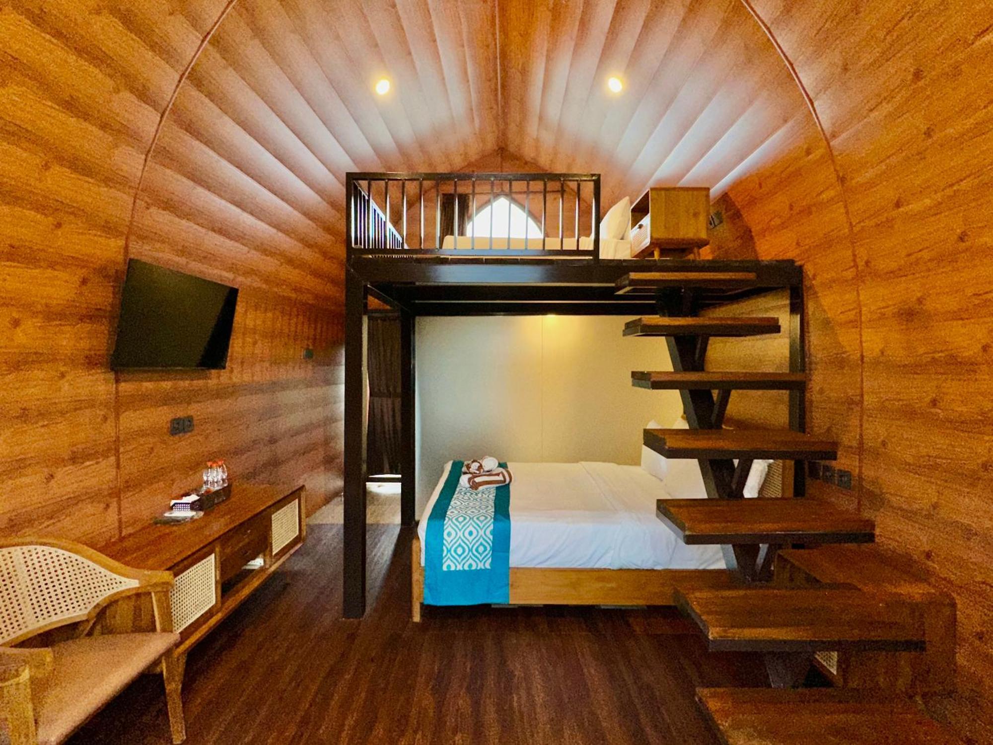 Nirvana Hotel Resort Tetebatu Extérieur photo